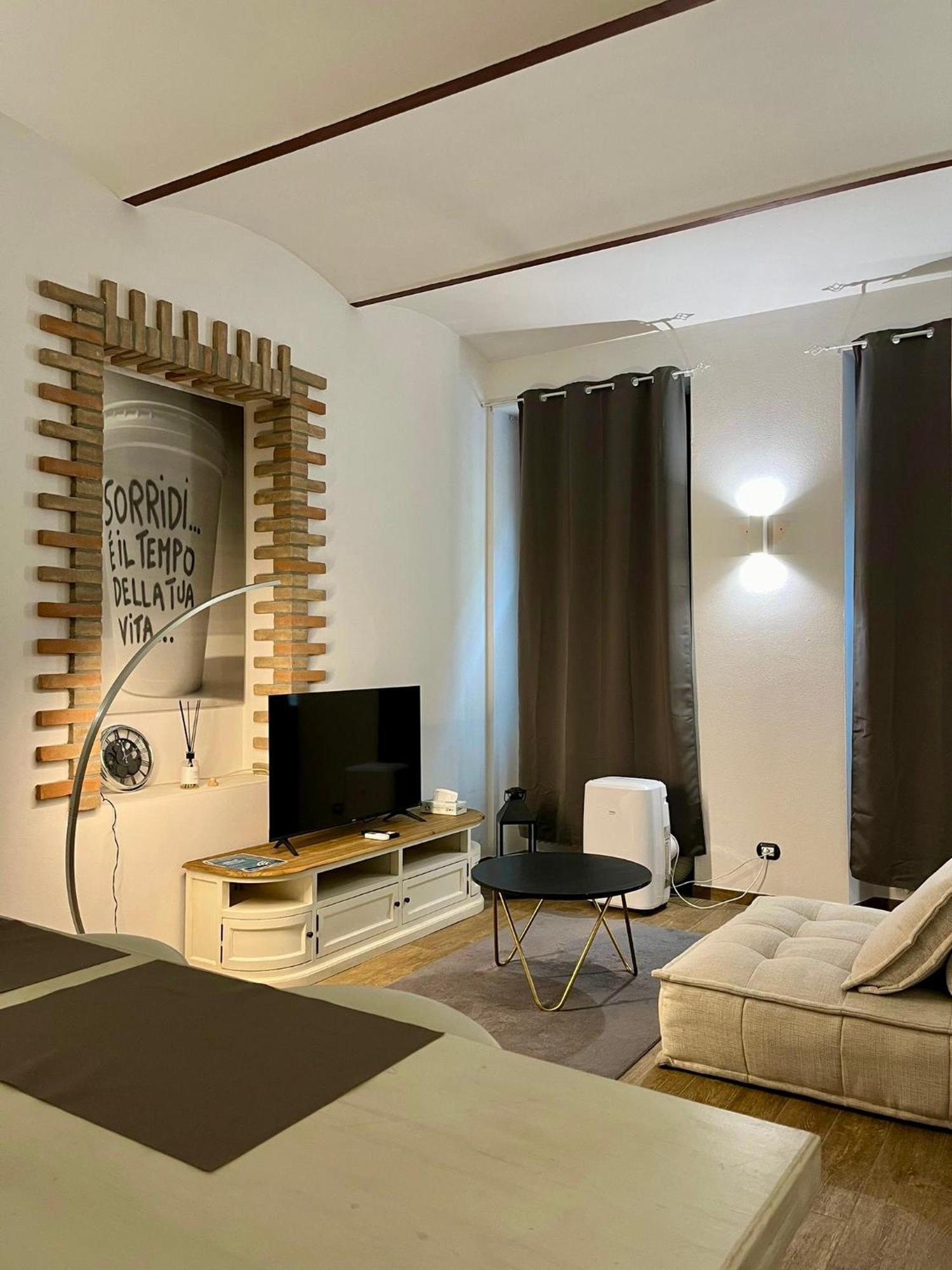 Residenza Corrado By Almanova Residenze Apartman Mantova Kültér fotó
