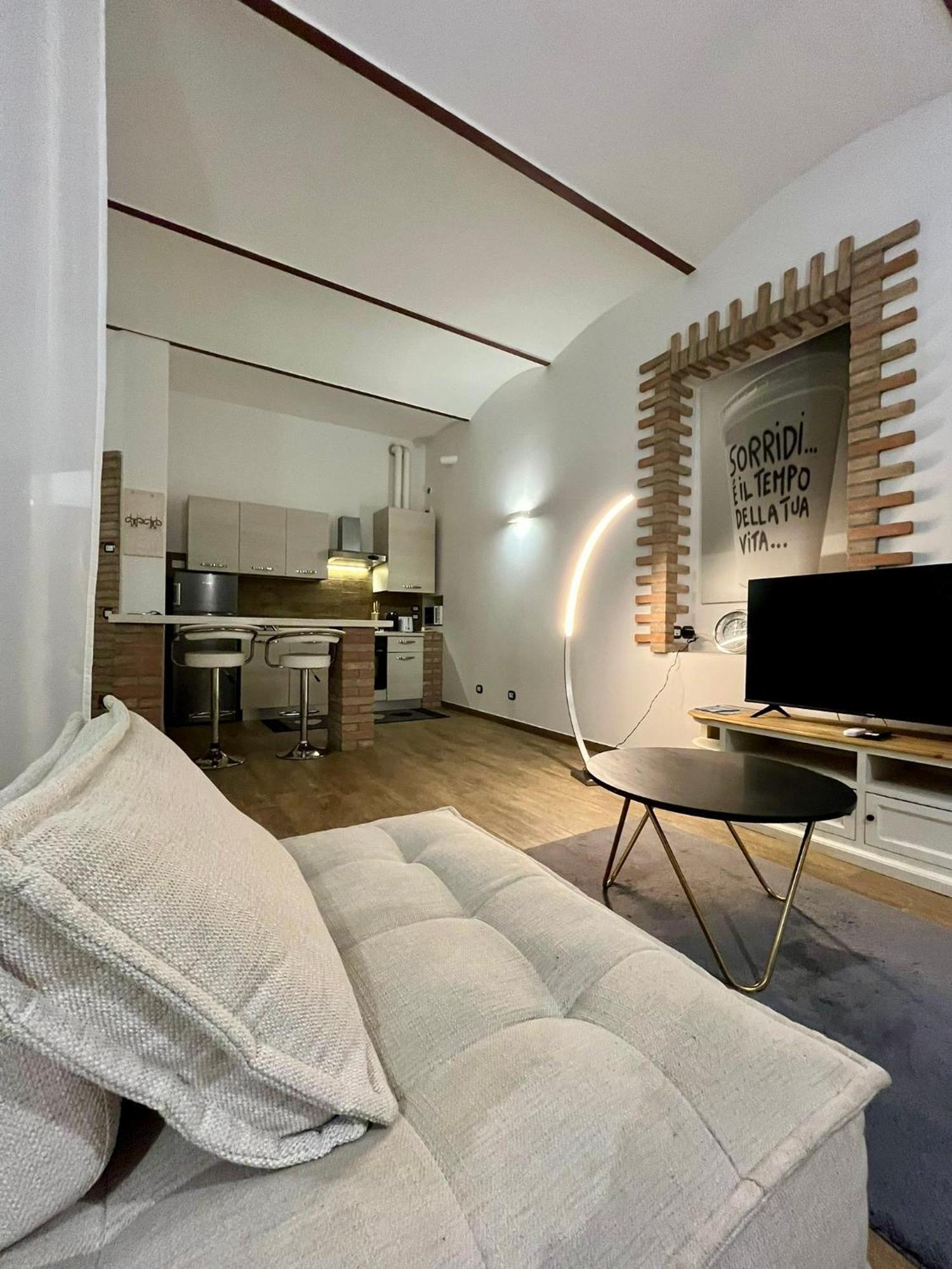 Residenza Corrado By Almanova Residenze Apartman Mantova Kültér fotó
