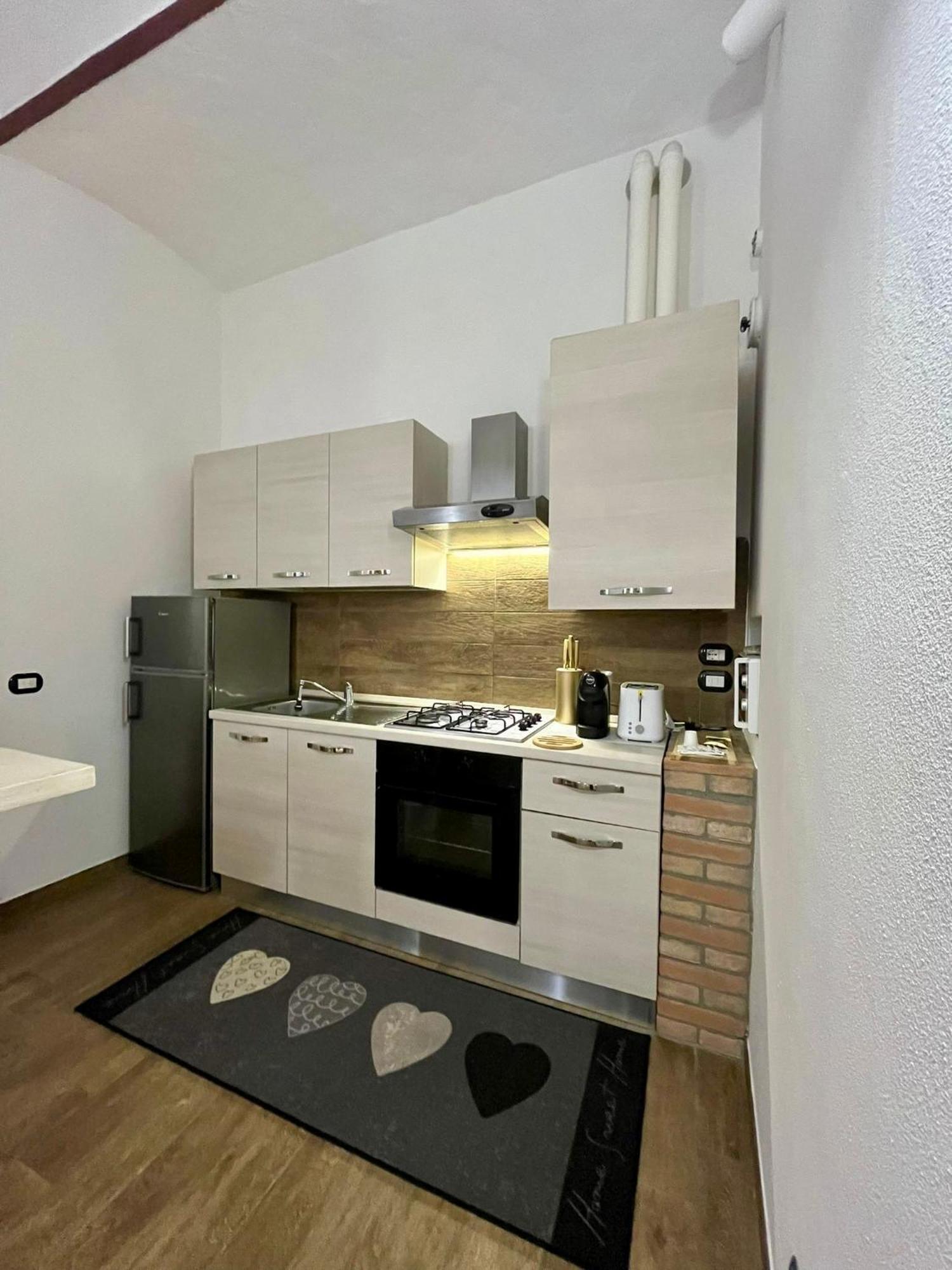 Residenza Corrado By Almanova Residenze Apartman Mantova Kültér fotó